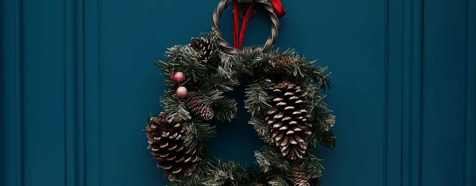 holiday wreath - improve holiday sales