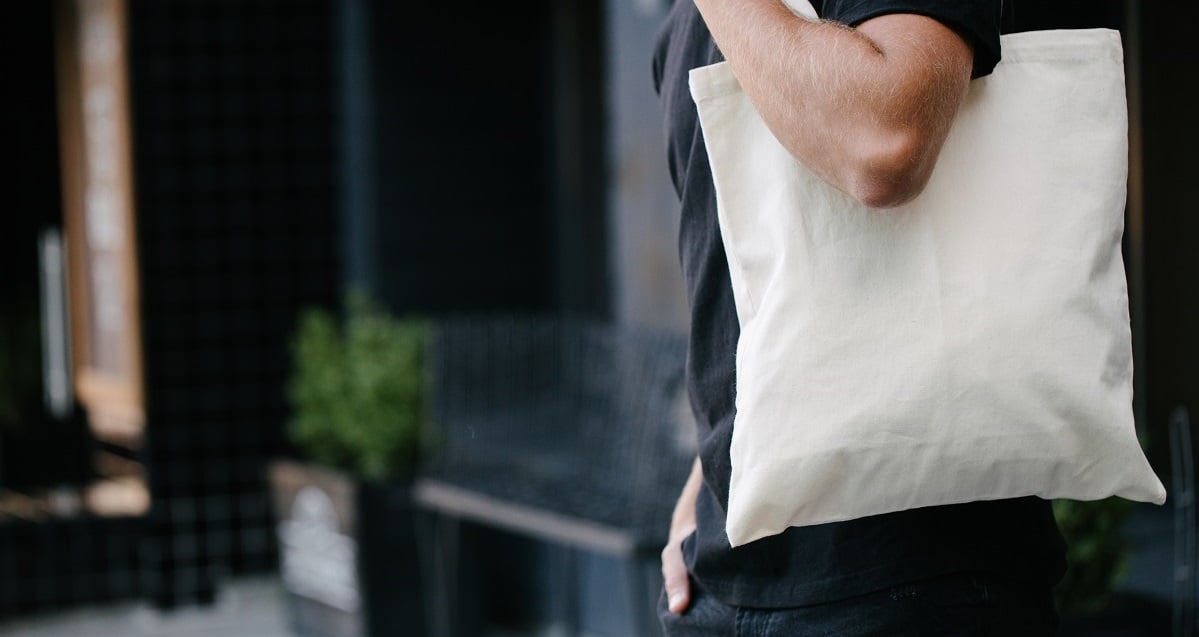 sustainable shopping tote - eco-friendly ecommerce